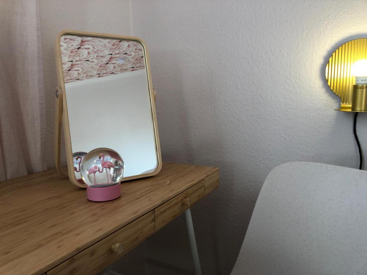 Altstadt Naehe 7 Min Fussweg Ueber Alte Maibruecke Zu Pension Mit Balkon & Garten, Ideal For Long Stay, Relocation 옥센푸르트 외부 사진