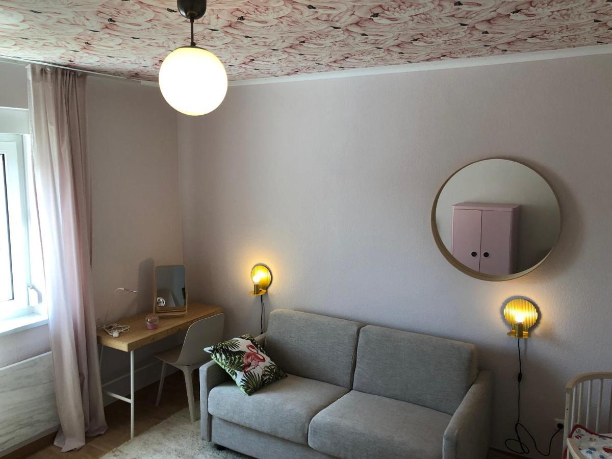 Altstadt Naehe 7 Min Fussweg Ueber Alte Maibruecke Zu Pension Mit Balkon & Garten, Ideal For Long Stay, Relocation 옥센푸르트 외부 사진