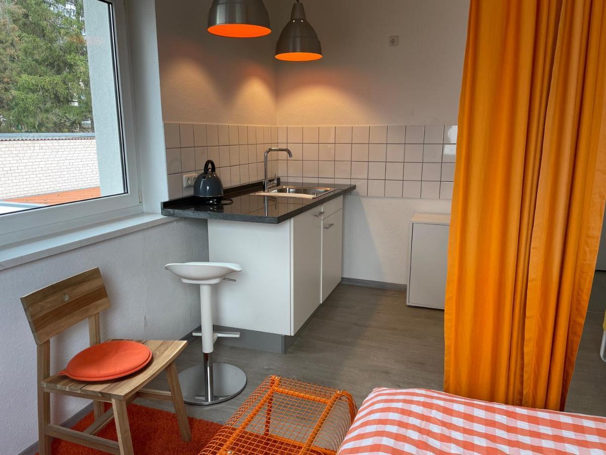 Altstadt Naehe 7 Min Fussweg Ueber Alte Maibruecke Zu Pension Mit Balkon & Garten, Ideal For Long Stay, Relocation 옥센푸르트 외부 사진
