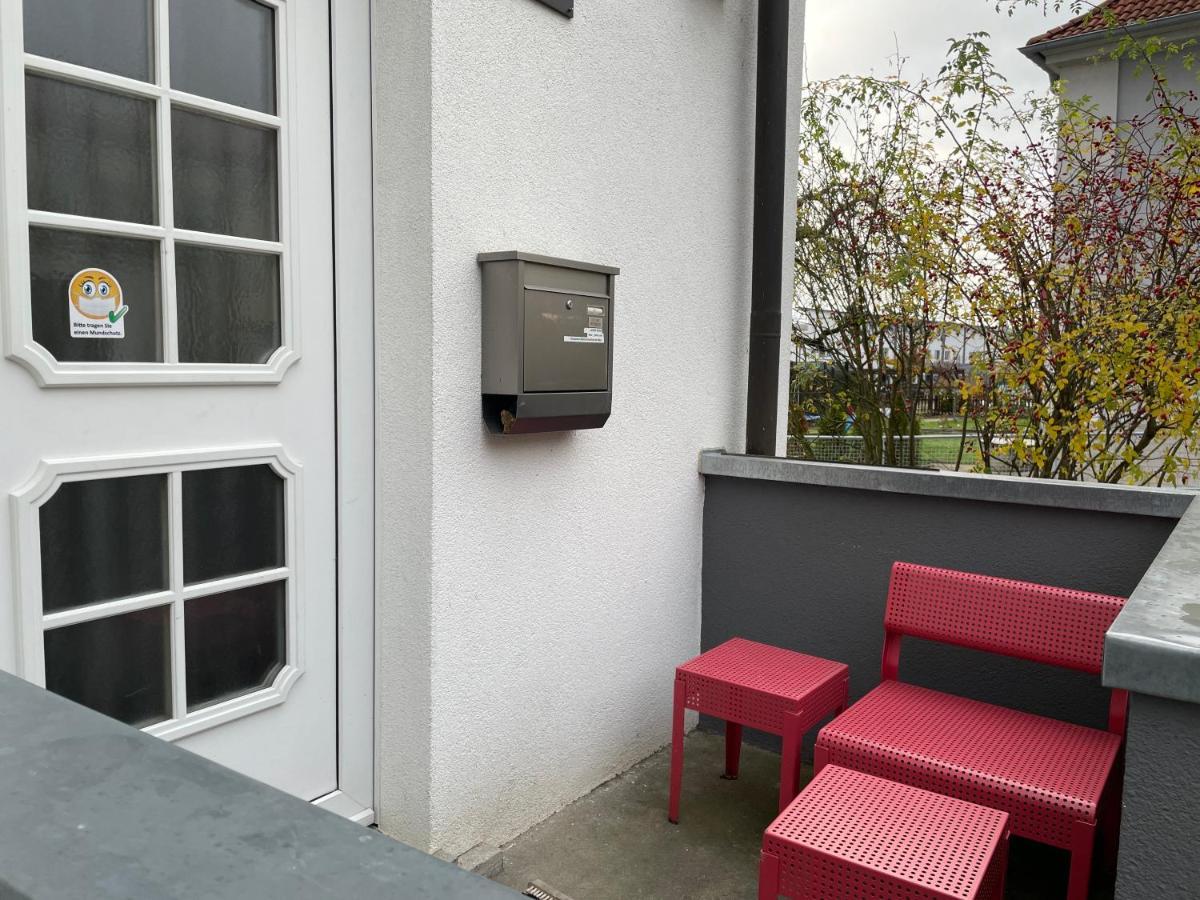 Altstadt Naehe 7 Min Fussweg Ueber Alte Maibruecke Zu Pension Mit Balkon & Garten, Ideal For Long Stay, Relocation 옥센푸르트 외부 사진