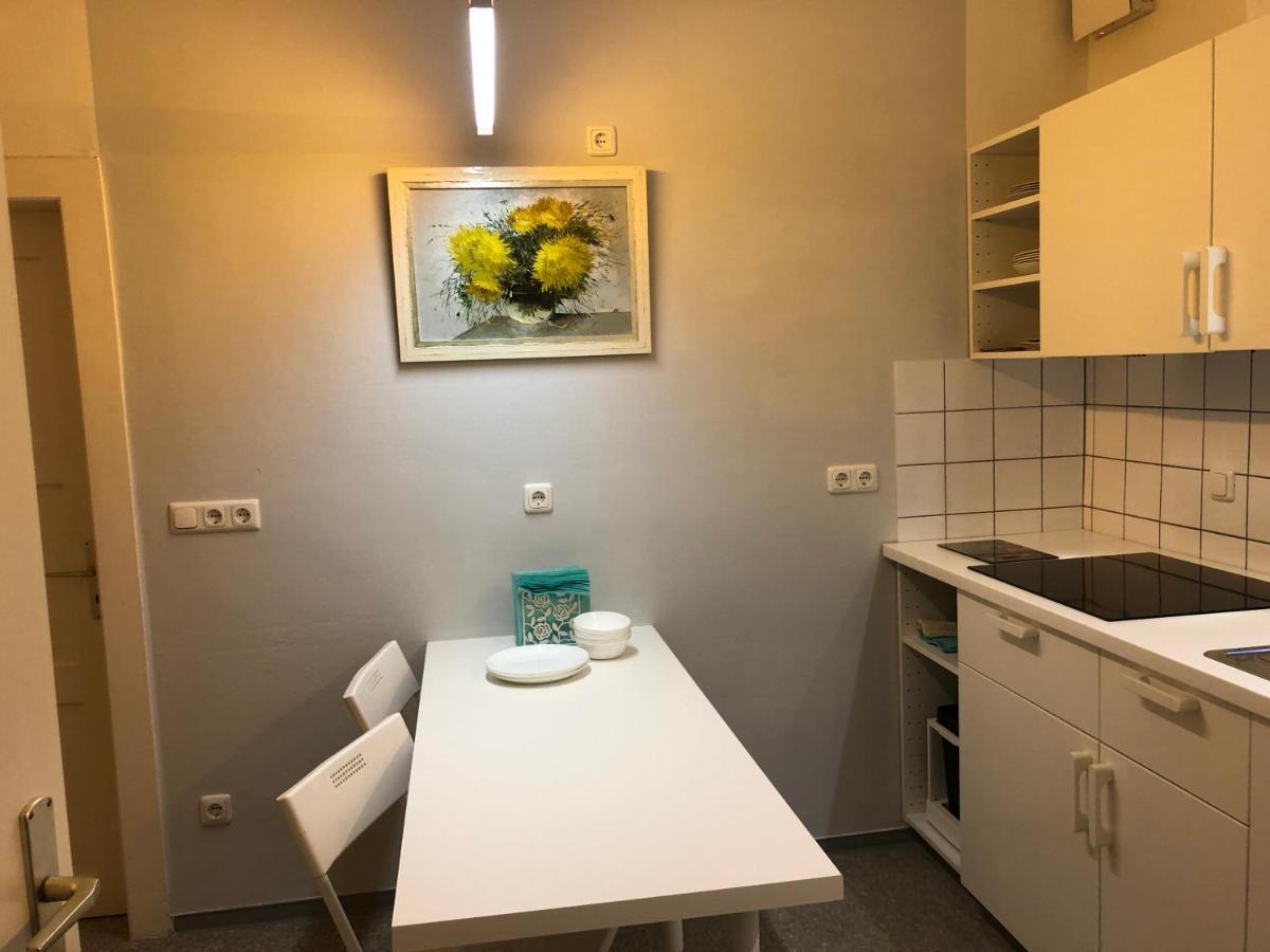Altstadt Naehe 7 Min Fussweg Ueber Alte Maibruecke Zu Pension Mit Balkon & Garten, Ideal For Long Stay, Relocation 옥센푸르트 외부 사진
